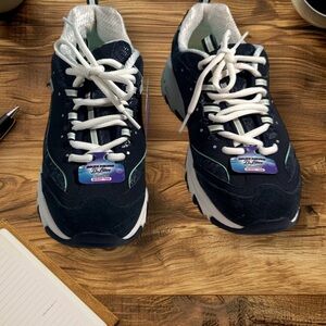 Woman's Sneakers & Athletic Shoes SKECHERS D'Lites - Biggest Fan 8.5 BLACK/BLUE